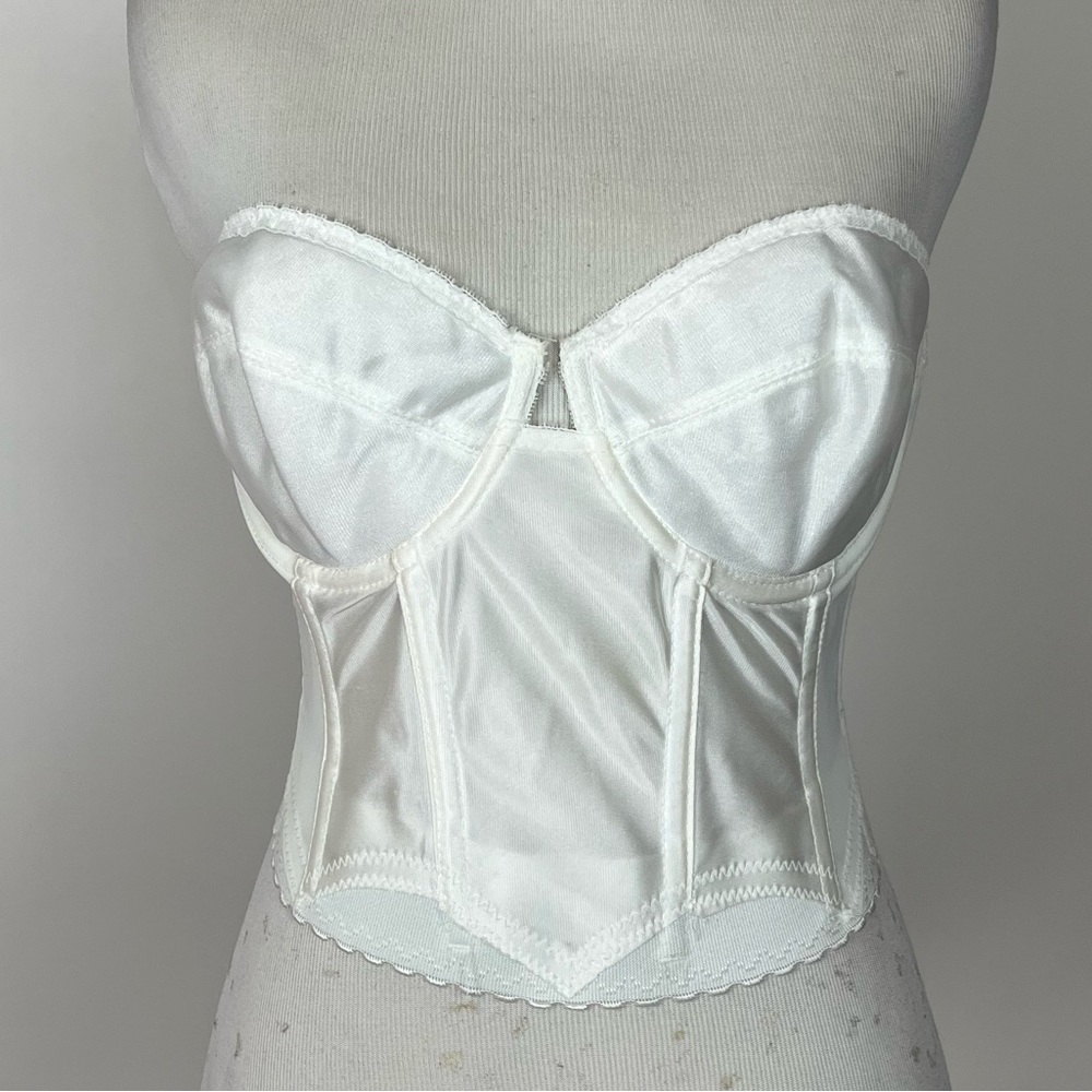 Backless by Youngsmoothie Corset